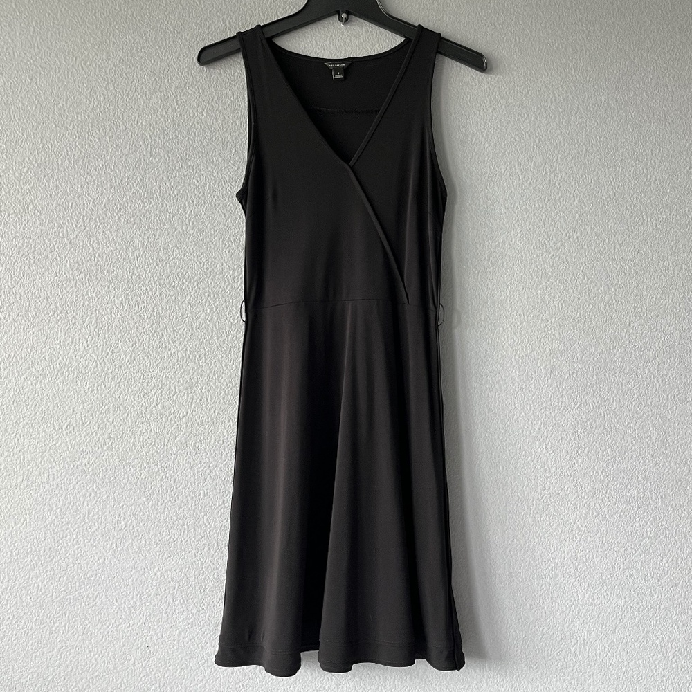 Ann Taylor Sleeveless Midi Dress